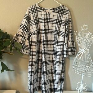 Viloet B Plus Size Dress